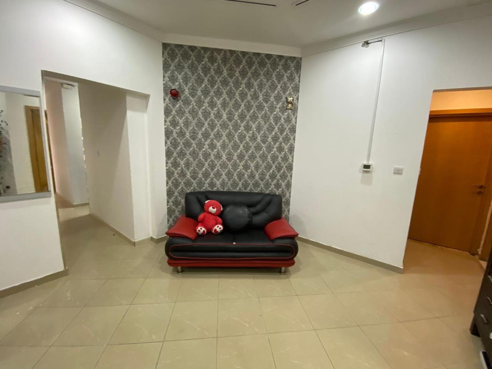 Nice Single Rooms For "Girls" Only In Dubai, Marina Εξωτερικό φωτογραφία