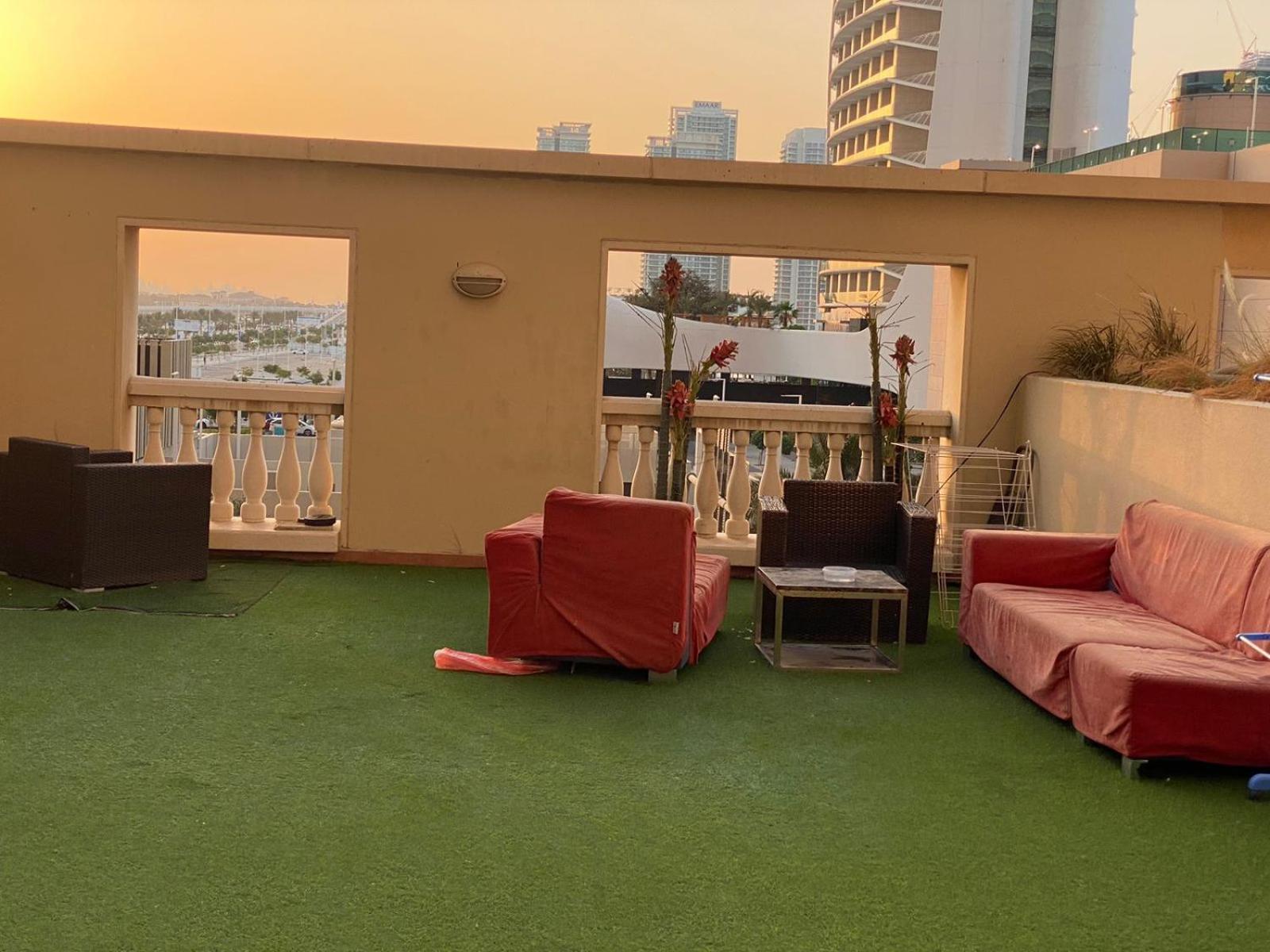 Nice Single Rooms For "Girls" Only In Dubai, Marina Εξωτερικό φωτογραφία