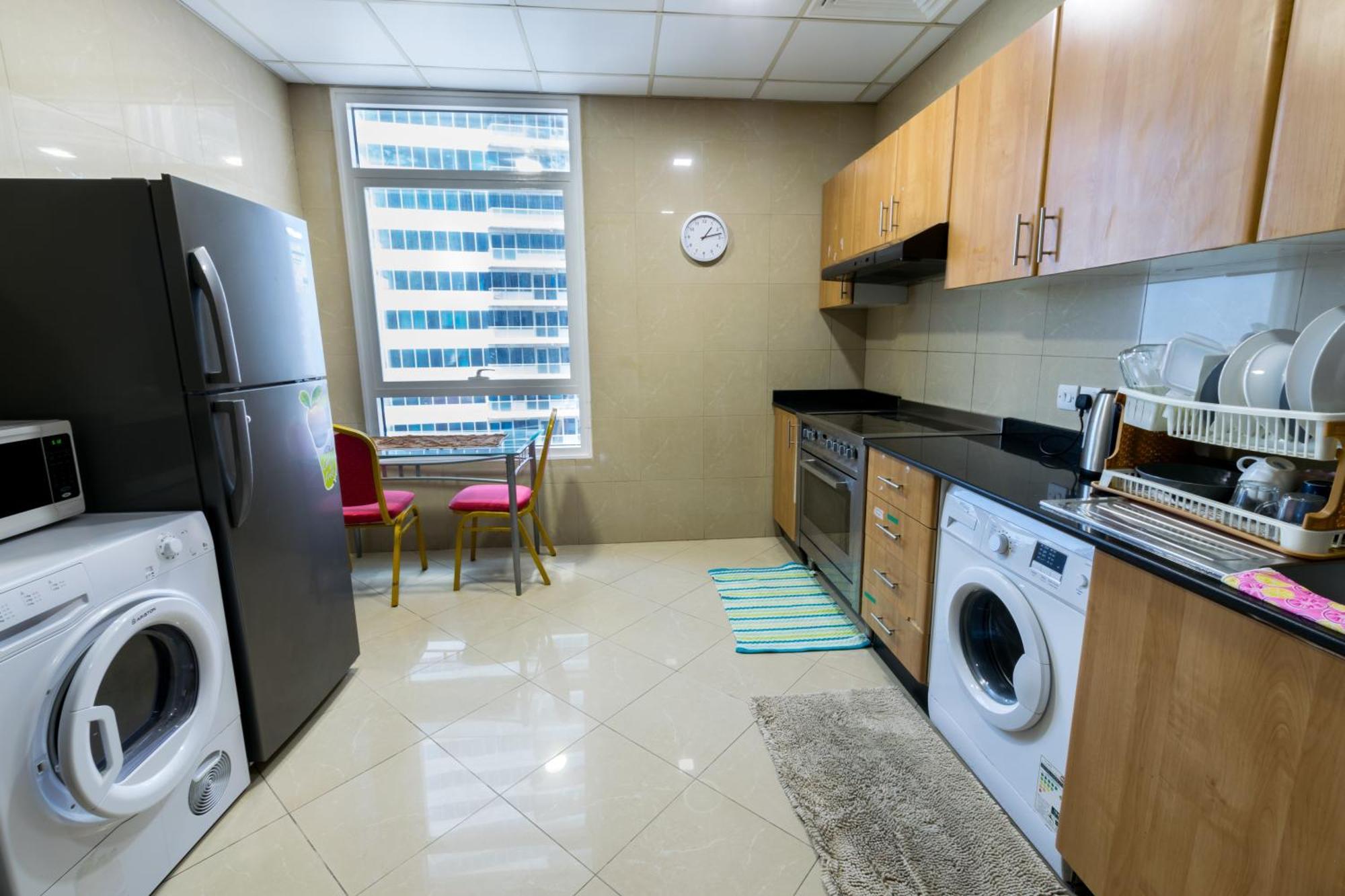 Nice Single Rooms For "Girls" Only In Dubai, Marina Εξωτερικό φωτογραφία