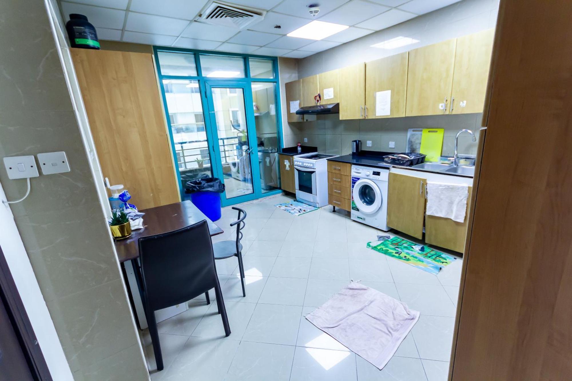 Nice Single Rooms For "Girls" Only In Dubai, Marina Εξωτερικό φωτογραφία