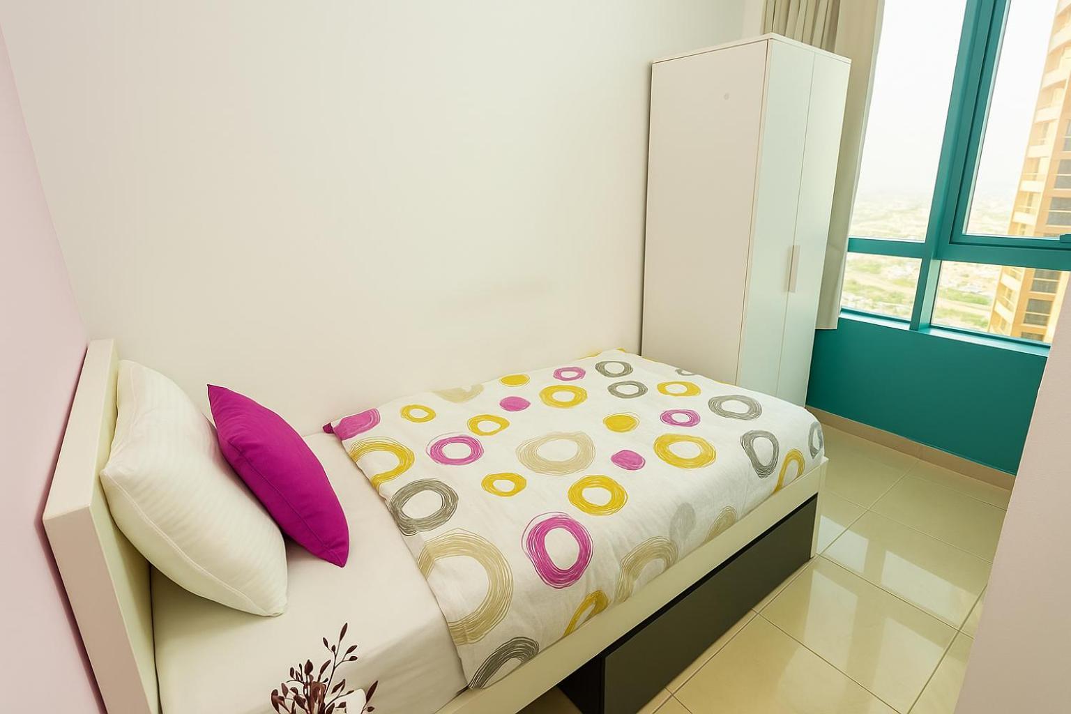 Nice Single Rooms For "Girls" Only In Dubai, Marina Εξωτερικό φωτογραφία