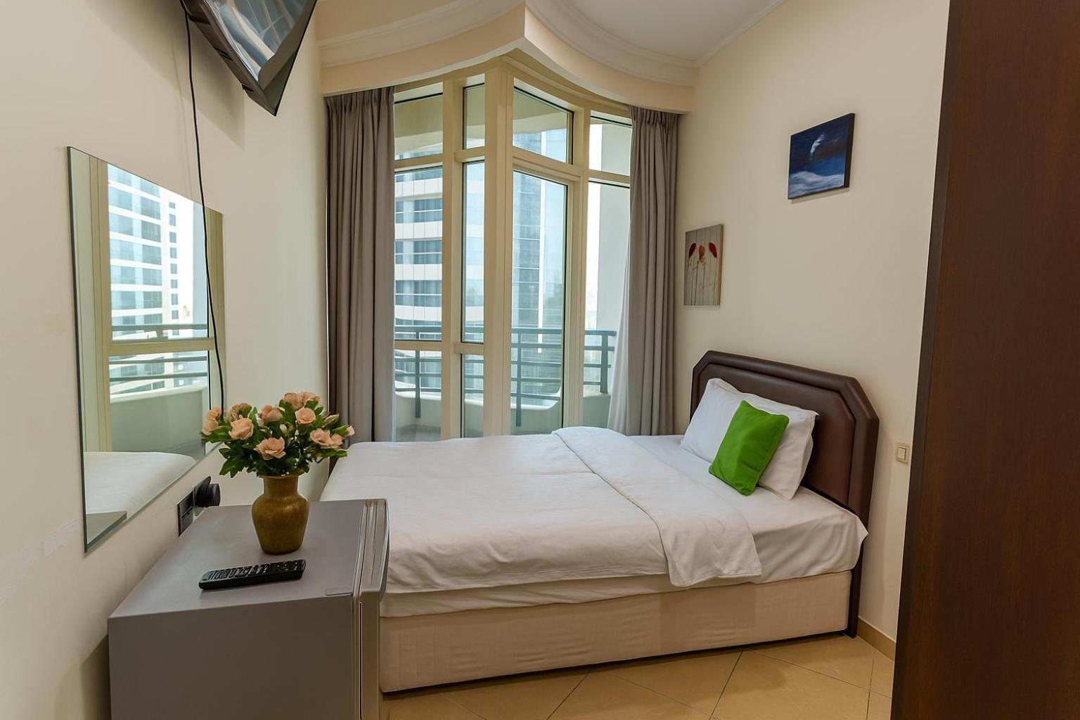 Nice Single Rooms For "Girls" Only In Dubai, Marina Εξωτερικό φωτογραφία