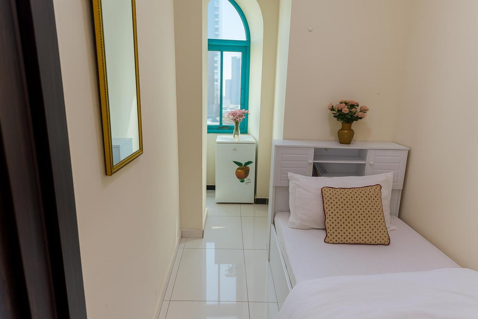 Nice Single Rooms For "Girls" Only In Dubai, Marina Εξωτερικό φωτογραφία