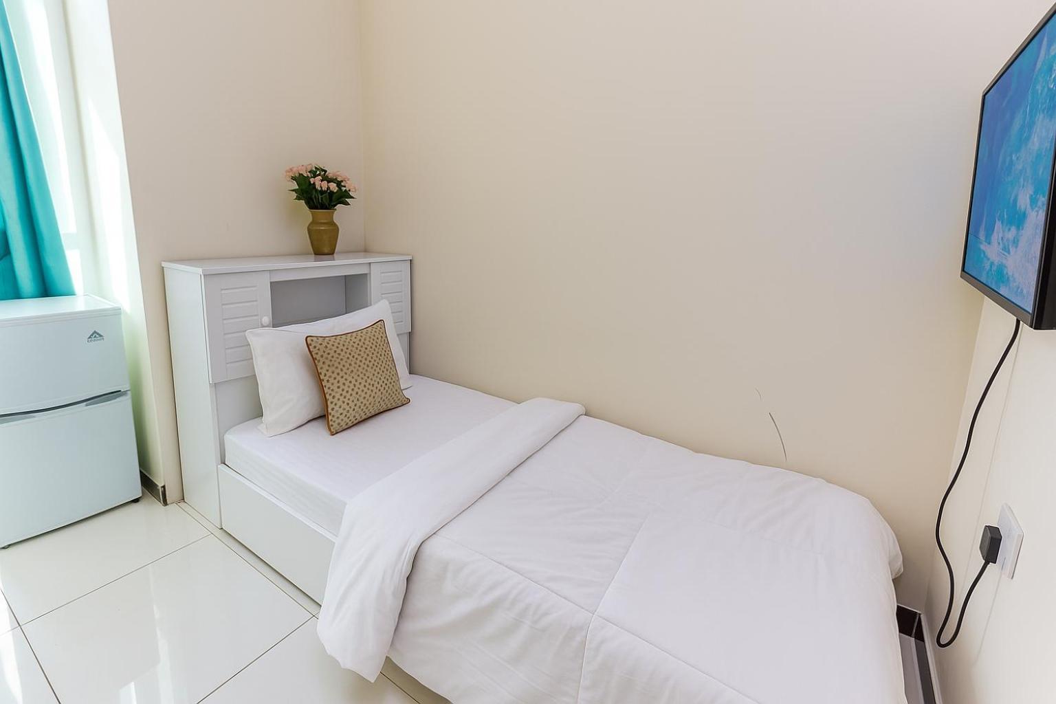 Nice Single Rooms For "Girls" Only In Dubai, Marina Εξωτερικό φωτογραφία